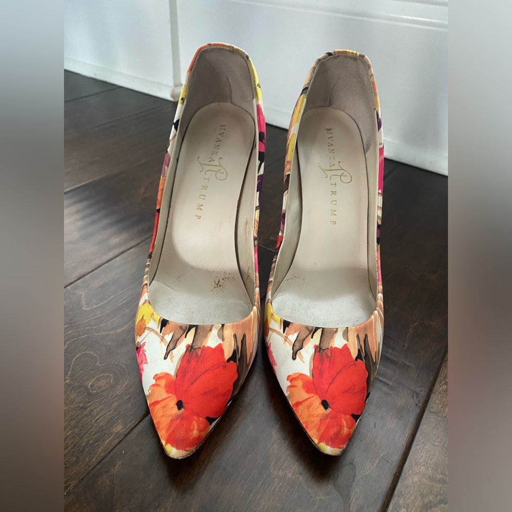 Ivanka Trump shoes size 8